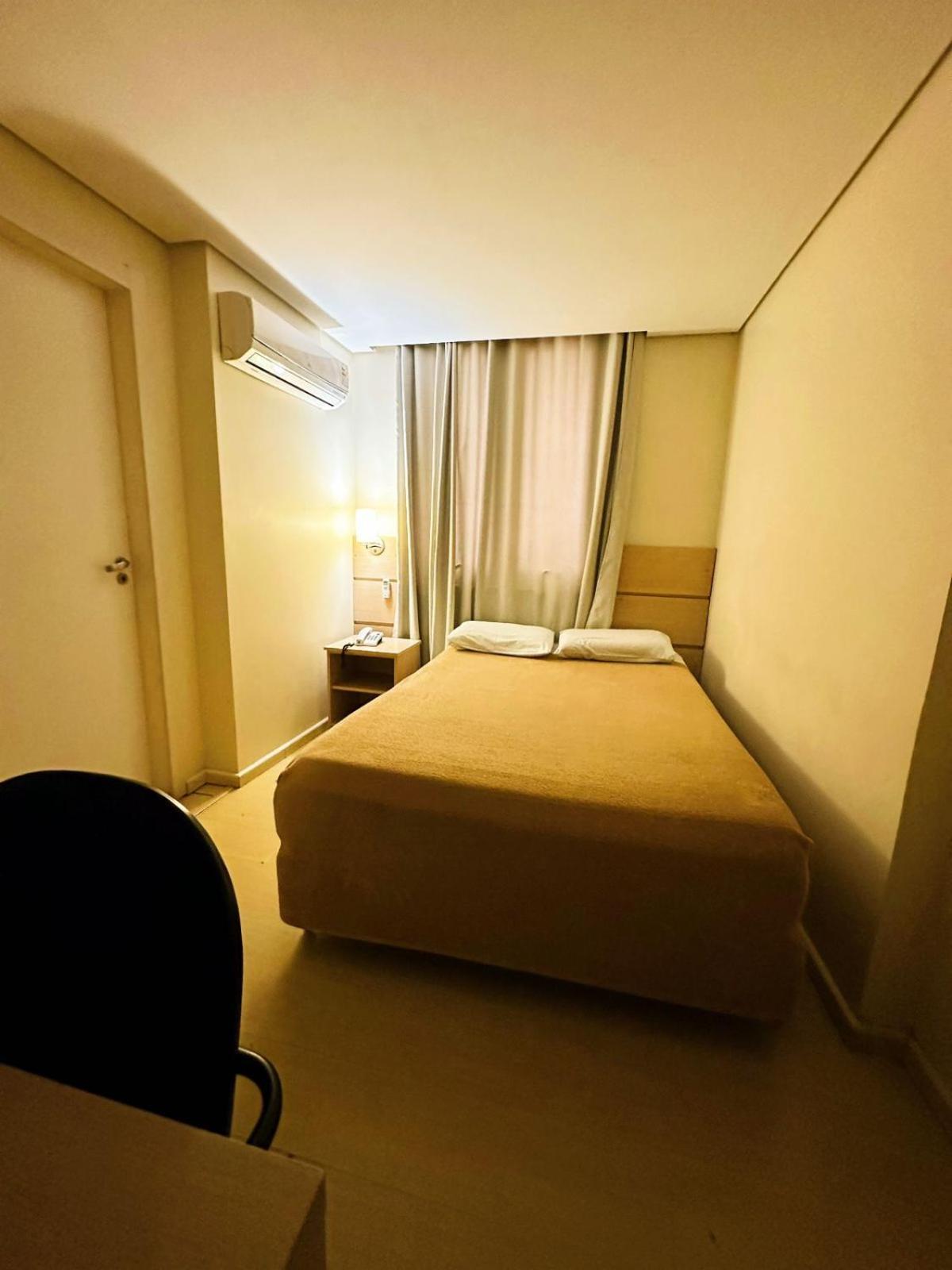 Umbu Hotel Porto Alegre - Centro Histórico - Prox Aeroporto 15min Habitación foto