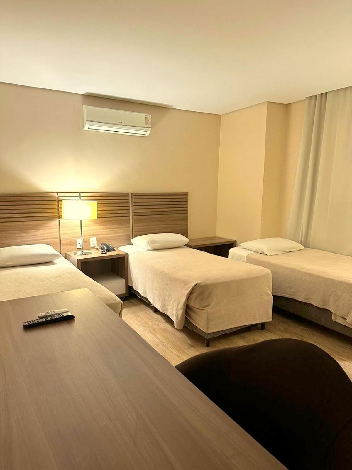Umbu Hotel Porto Alegre - Centro Histórico - Prox Aeroporto 15min Habitación foto