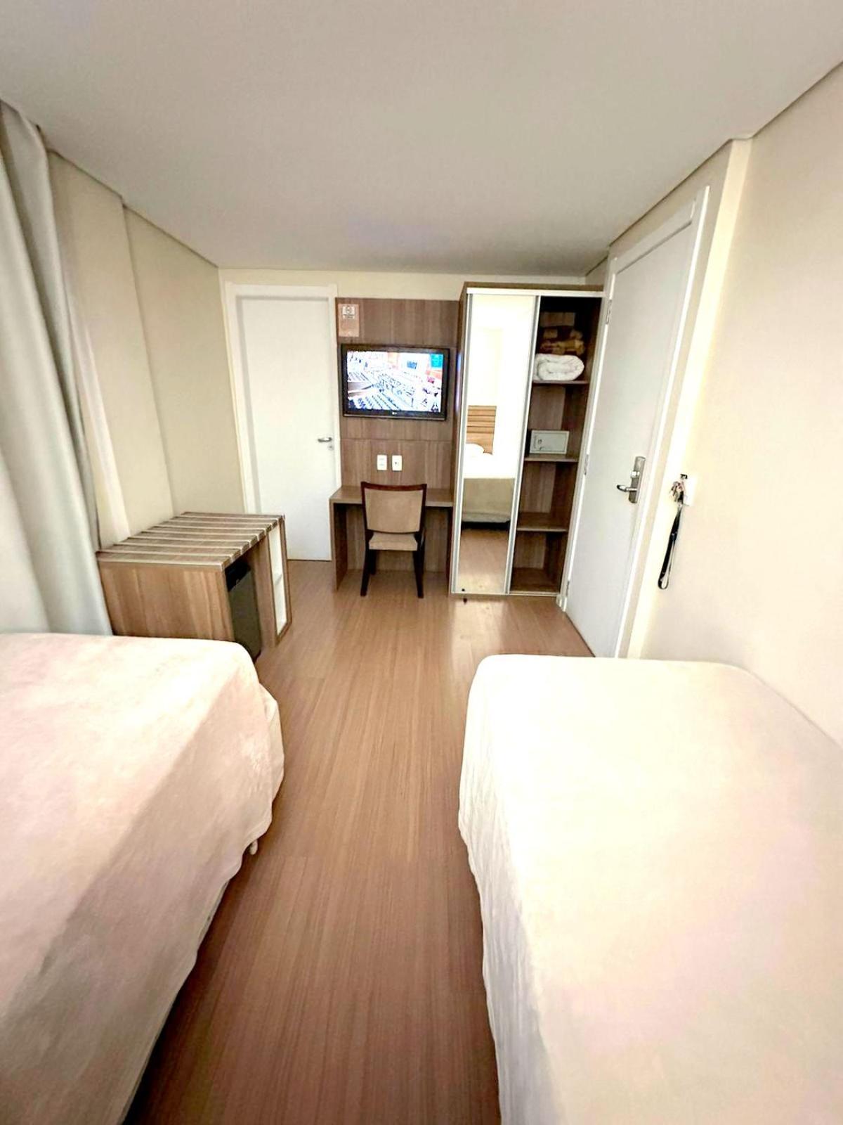 Umbu Hotel Porto Alegre - Centro Histórico - Prox Aeroporto 15min Habitación foto